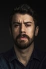Toby Kebbell isSal