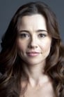 Linda Cardellini isOlivia